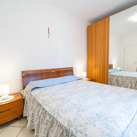 Lilly A Apartamento *