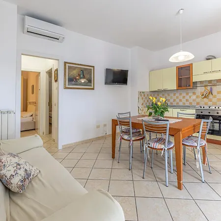 Lilly A Apartamento Porto Azzurro